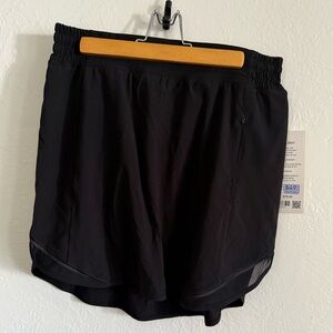 NWT Lululemon skirt with build in shorts